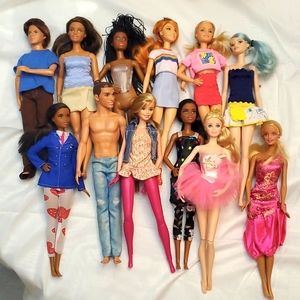 : 12 pc mixed lot of barbie and ken Fashionistas and friends dolls